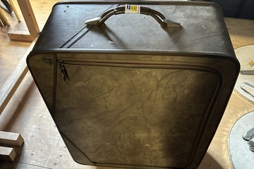 Afbeelding van 248. Twee reiskoffers