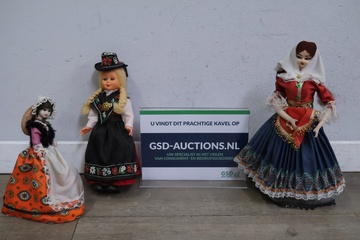 Afbeelding van Set van 3 Vintage Traditionele Poppen