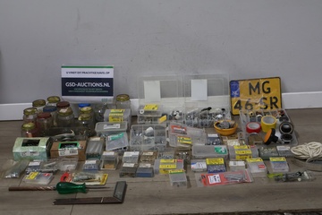 Afbeelding van Grote Verzameling Gereedschap/Schroeven etc.