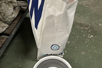 Afbeelding van 098. Plastic vergieten