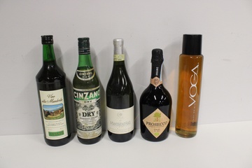 Afbeelding van Verschillende soorten wijnen 5 stuks