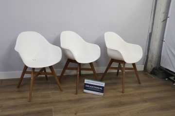 Afbeelding van Set van 3 Witte Ikea Kuipstoeltjes met Houten Frame