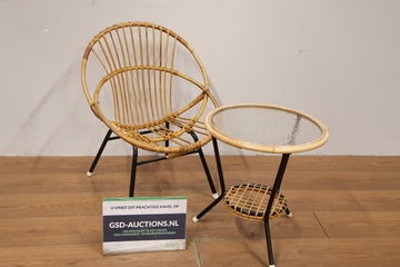 Afbeelding van Vintage Rotan Stoel met Bijzettafel door Rohé Noordwolde