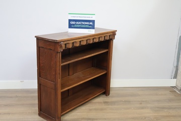 Afbeelding van Antiek houten boekenrek met sierlijsten