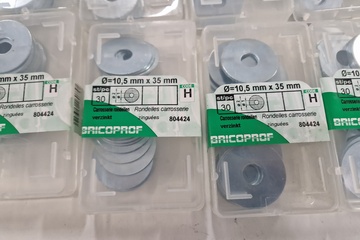 Afbeelding van 30 doosjes carosorie ringen 10.5x35 