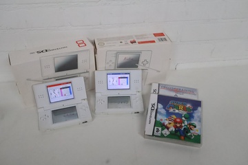 Afbeelding van 2x Nintendo DS Lite - met Games