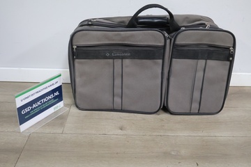Afbeelding van Grijze Samsonite reistas met voorvakken