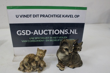 Afbeelding van Set van Twee Kattenfamilies Sculpturen'