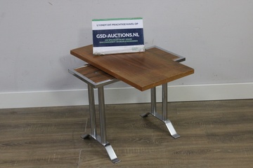 Afbeelding van Houten Bijzettafel met Draaibaar-Blad en Chromen Frame