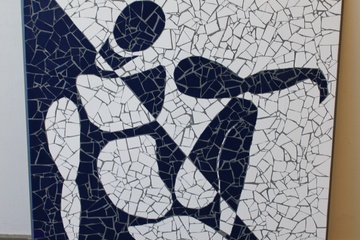 Afbeelding van Mozaïek kunstwerk: Zittende Vrouw