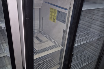 Afbeelding van Slim-line model glasdeurkoelkast nieuw