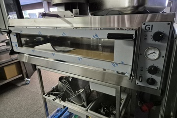 Afbeelding van Nieuwe brede pizzaoven 3x35cm pizzas