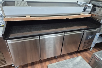 Afbeelding van Pizza koelwerkbank met opzetkoeling 202 cm nieuw