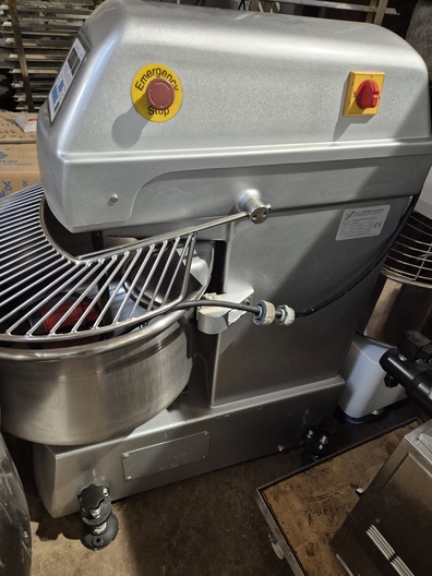 Spiral mixer KM-50T