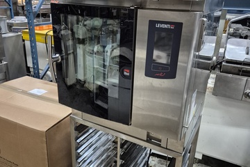 Afbeelding van Oven Leventi ME met dampkap en rvs onderstel