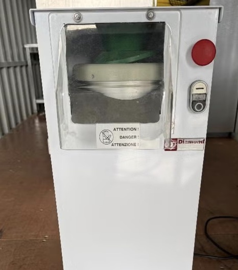 Deeg opbolmachine pizza