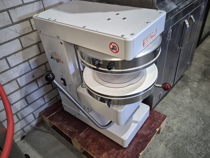 Sigma SPZ40 pizzaspinner dough press