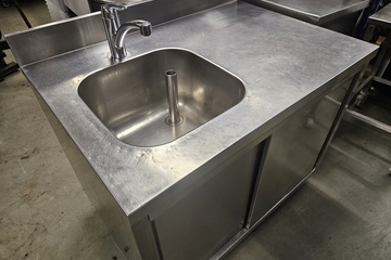 Afbeelding van Spoeltafel 100x70cm met kraan schuifdeuren