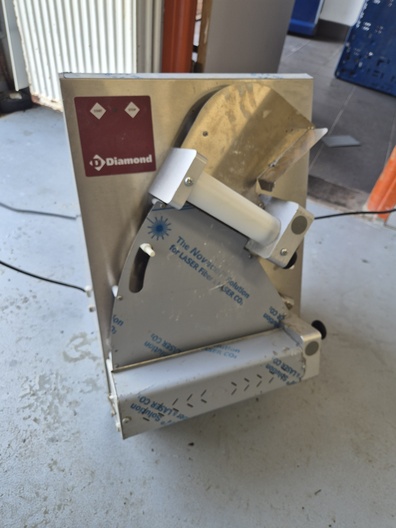 Pizzadeeg rolmachine P32