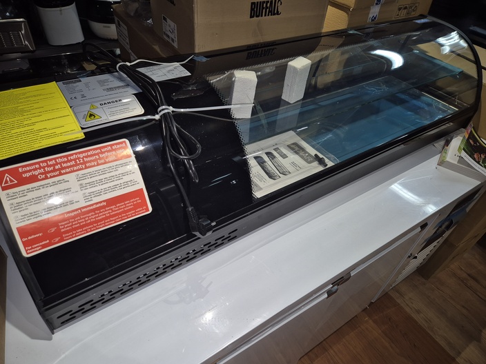 Sushi vitrine nieuw