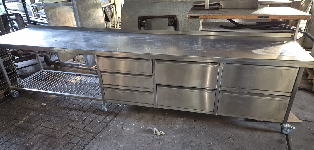 RVS grote 390cm banket bakkerij werkbank met laden