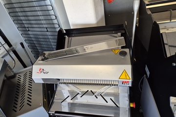 Afbeelding van 15 mm broodsnijmachine halfautomaat tafelmodel JAC