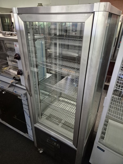 Gebaks- taarten koelvitrine
