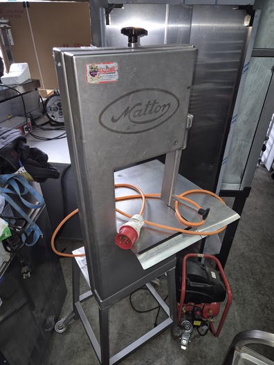 Matton lintzaag machine