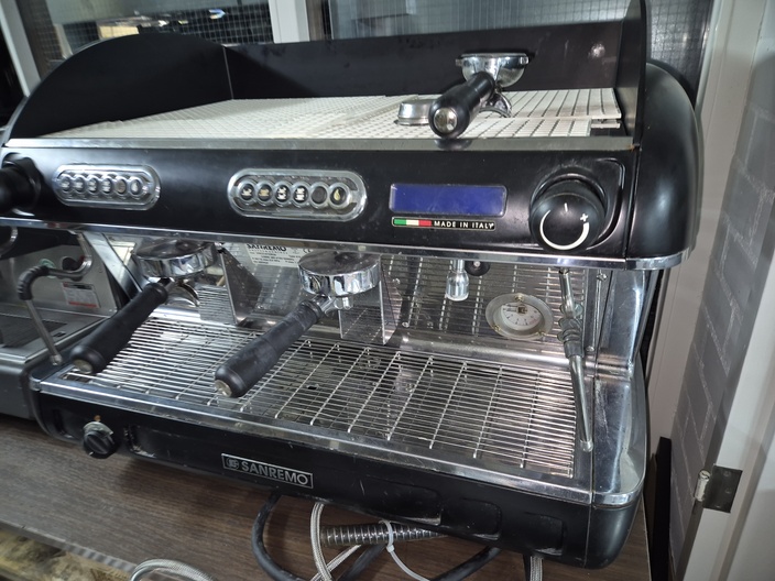 Koffie espressomachine Sanremo 2 groeps