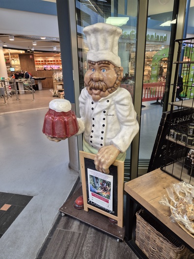 Bakker menubord met cake 207 cm hoog