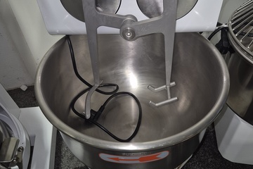 Afbeelding van Twin arm mixer nieuw