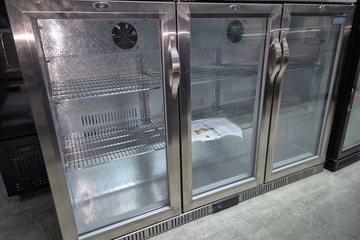 Afbeelding van 3 deurs barkoeling rvs bardisplay nieuw