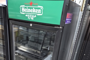 Afbeelding van Display drankenkoelkast zwart Heineken