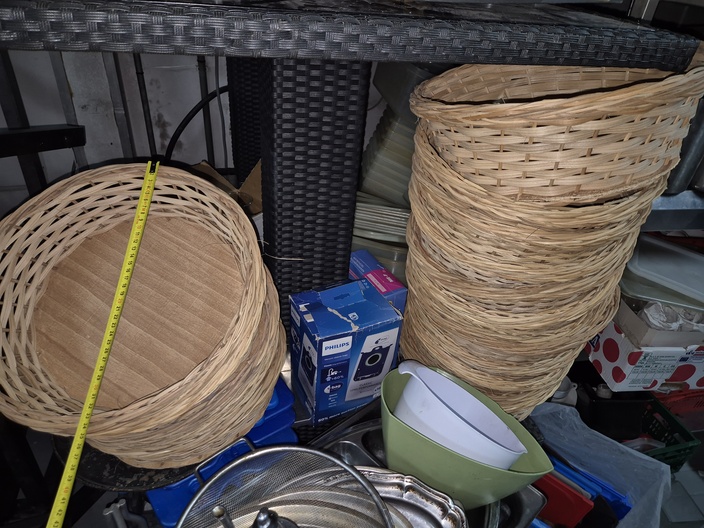 Partij rieten broodmandjes