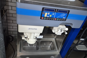 Afbeelding van Carpigiani GKT3 softijs- en milkshakemachine