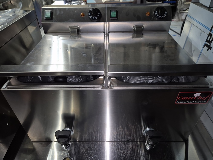 Nieuwe friteuse tafelmodel 230v