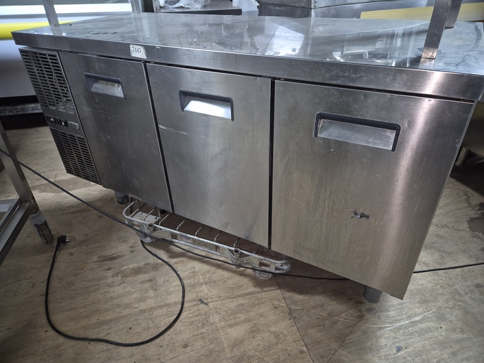 rvs werkbank 3 deurs