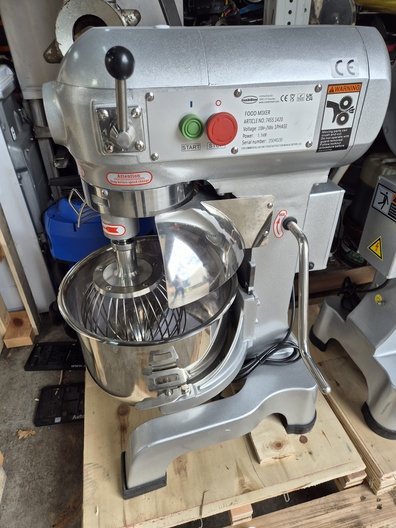 Planeetmixer 20 liter nieuw zilver nieuw