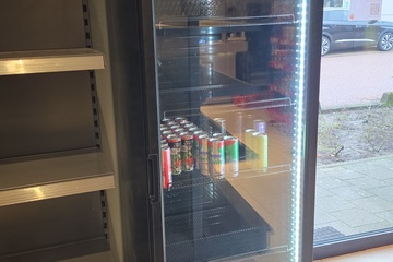 Afbeelding van DRANKENKOELKAST GLASDEUR 382L VOLLEDIG ZWART