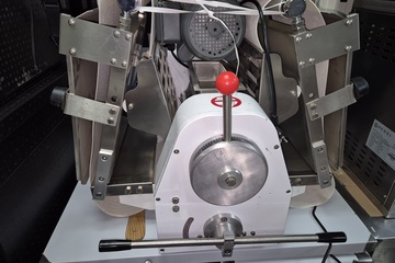 Afbeelding van TAFELMODEL DEEGUITROLMACHINE 380 nieuw
