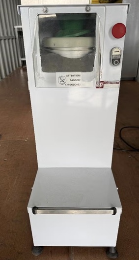 Deeg opbolmachine pizza