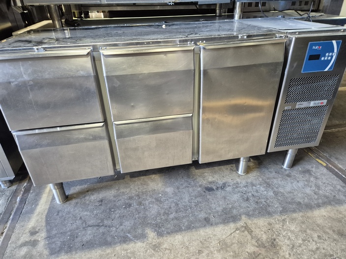 rvs inbouw koelwerkbank 4 laden 1 deur