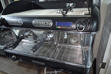 Afbeelding van Koffie espressomachine Sanremo 2 groeps