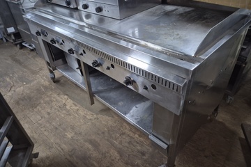 Afbeelding van Grote spiegel bakplaat gas op onderstel