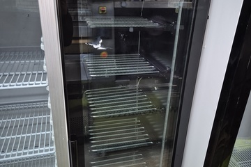 Afbeelding van Zwarte supermarkt vriezer nieuw