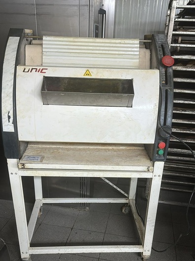 JAC UNIC C2 stokbroodmachine