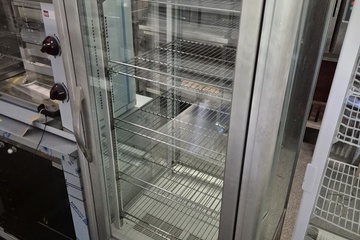 Afbeelding van Gebaks- taarten koelvitrine