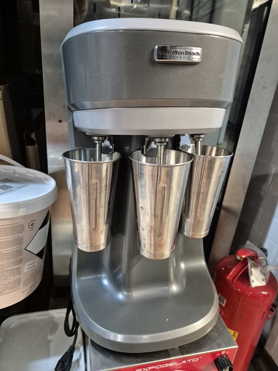 Milkshake mixer Hamilton beach
