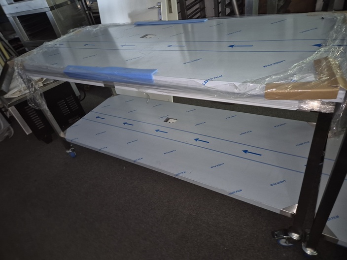 RVS werktafel 200x80 cm op wielen nieuw