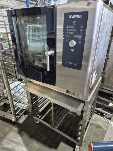 Leventi oven op rvs onderstel
